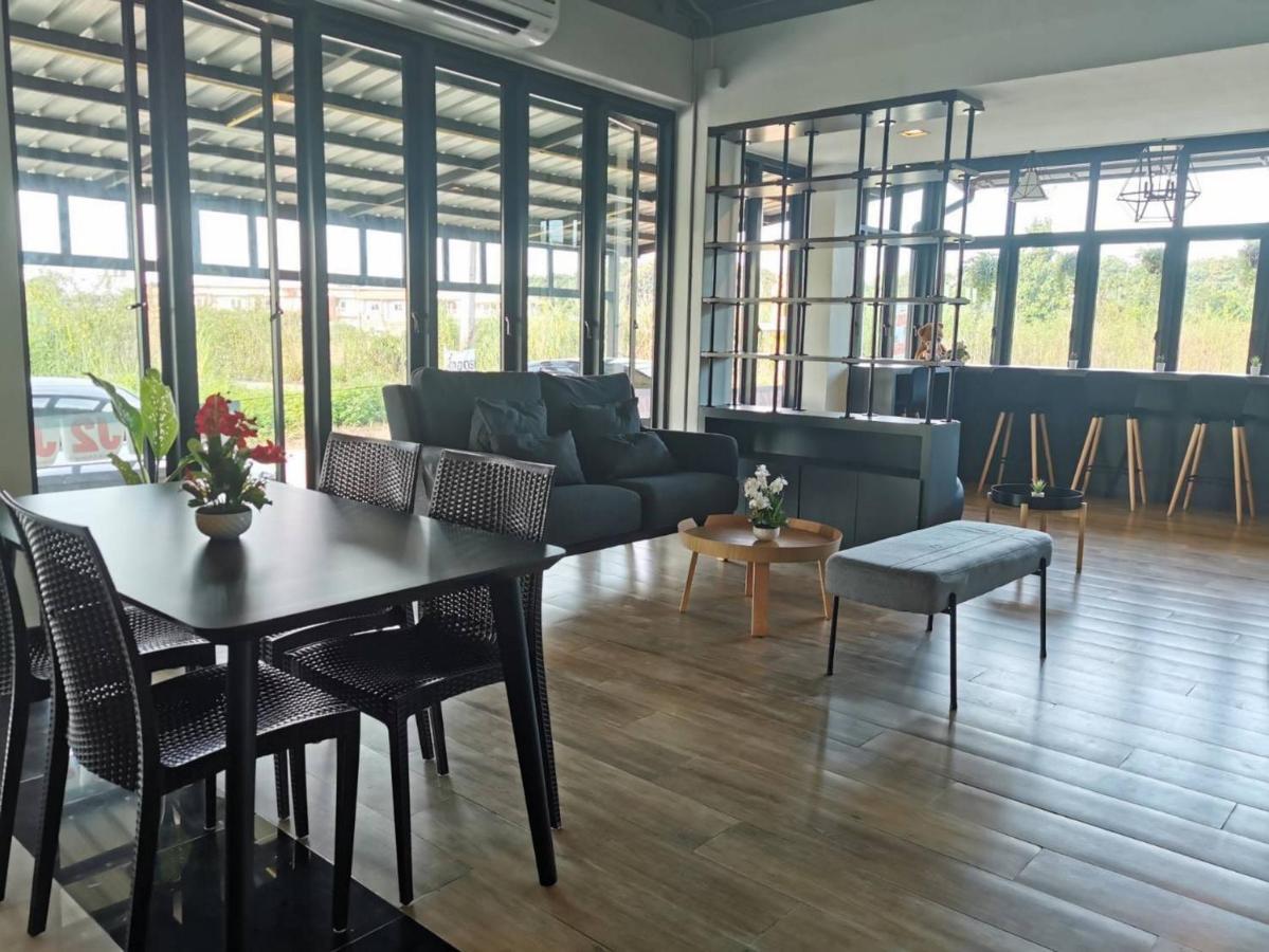 J2 Residence Chiang Rai Buitenkant foto